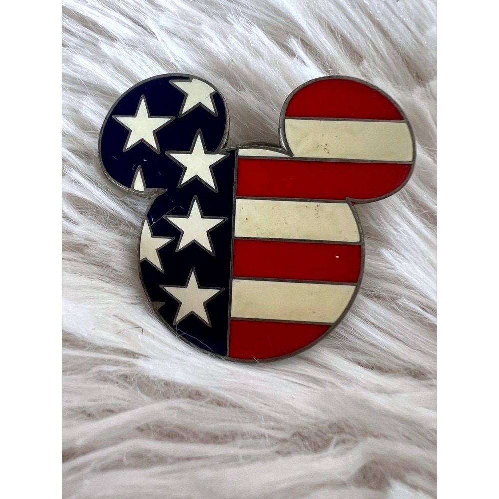 Disney Mickey Mouse American Flag Pin '02 Patriotic Red White Blue Stars Stripes